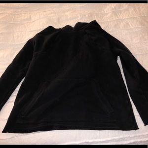 Athleta women’s crop sweatshirt.
